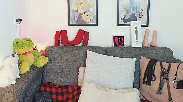 Angelabrowm 现场XXX聊天