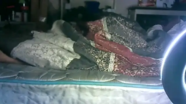 SINC3R3LY_FIR3 Adlı Modelin Canlı XXX Sohbeti