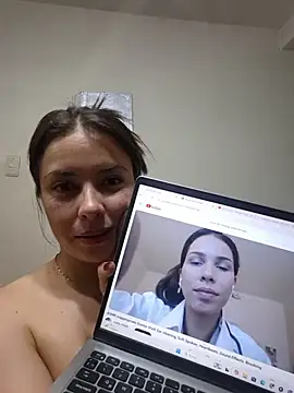 Emmasweet_Val's Live XXX Chat