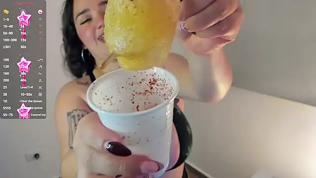 Chat +18 de Sensual_Addiction777 ao vivo