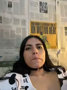 i_am_nina_ live XXX chat