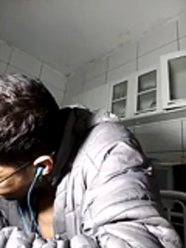 Chat XXX ao vivo de Tchutom