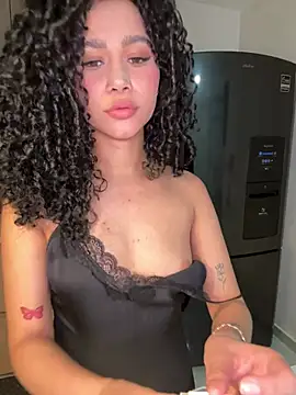 Chat +18 de Lianh_Benett ao vivo