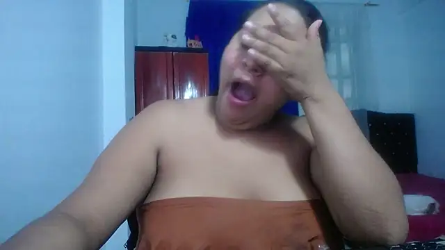 Chat +18 de sirena_15 ao vivo