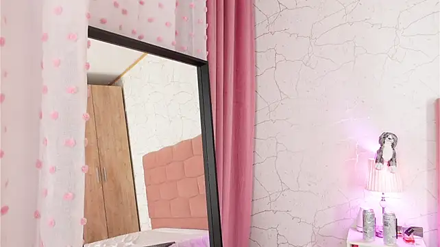 BambiRoses' Live XXX Chat