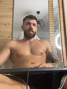 Živý XXX chat LustyMike_