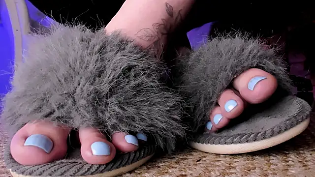 Онлайн чат XXX footfetish_baby