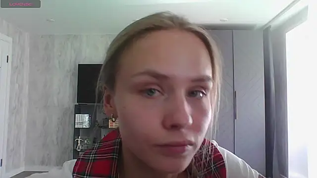 Онлайн чат XXX Annie_Cohn