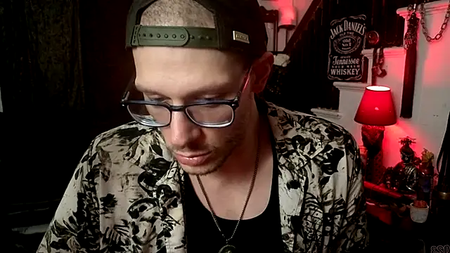 MasterDaddyCool Chat XXX in diretta