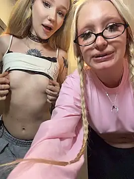 Chatroom XXX en direct de Elfi_InPublic