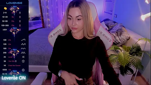 AdeleRoberts Chat XXX live