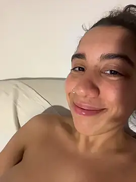 XXX chat uživo modela Souphicherry