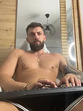 LustyMike_ – Live XXX-chat
