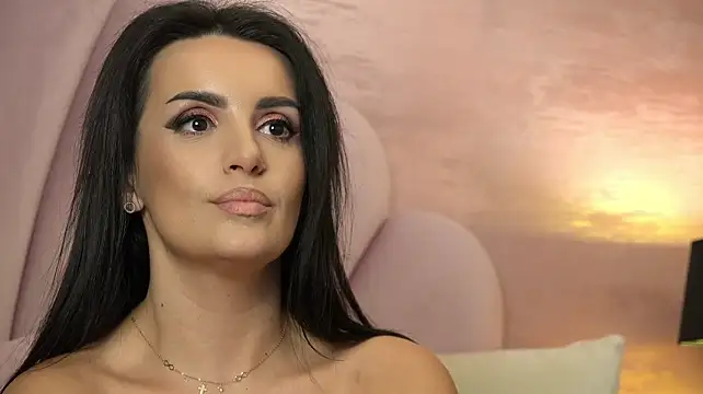 EdithQuillian XXX чат на живо