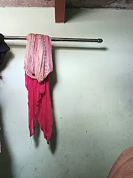 Dilkash77719 Adlı Modelin Canlı XXX Sohbeti