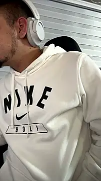 צ'אט XXX בשידור חי של Rick_Adams