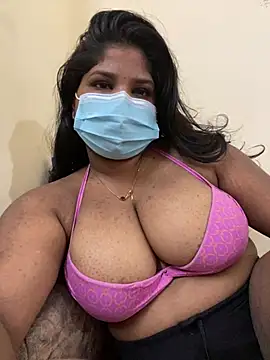 Shalu_naughty69's Live Chat Room