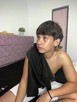 Samu_bahachira Adlı Modelin Canlı XXX Sohbeti