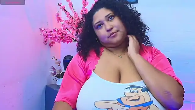 Chatroom XXX en direct de Ayliinn_