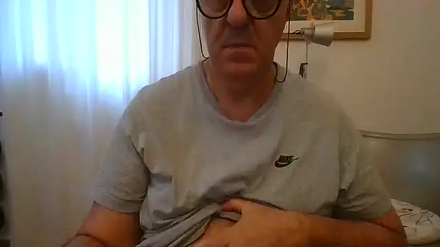 Czat XXX na żywo – ANONIMO7735