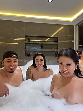 XXX chat uživo modela Sara_fun