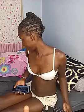 צ'אט XXX בשידור חי של pinky_siaah
