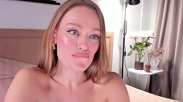 EvelynPoole Chat XXX in diretta