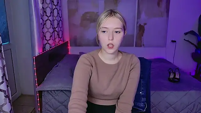 RosaTiny's Live XXX Chat
