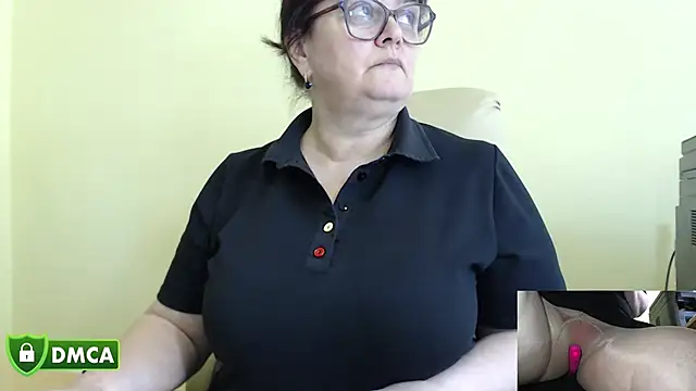 צ'אט XXX בשידור חי של BrandiOhNight