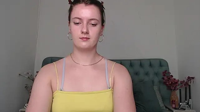 Blush_flowwer's Live XXX Chat