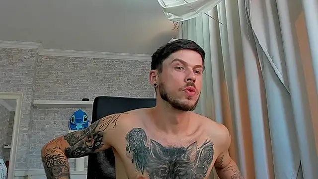 JonahShaw Chat XXX in diretta