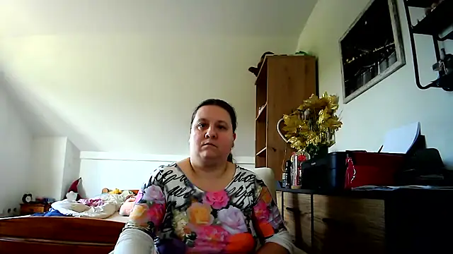 XXX chat uživo modela ReifeVenna