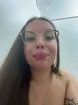 MeliMoon's Live XXX Chat