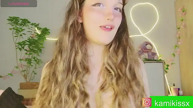 Chat XXX en directo de KamiKiss