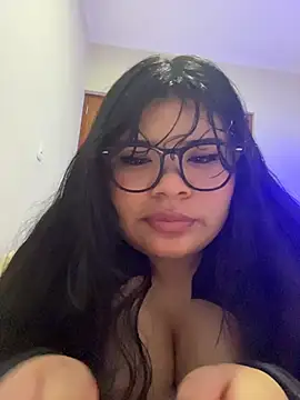 Chat +18 de Cannella_0 ao vivo