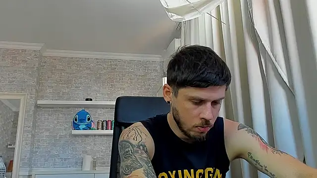 JonahShaw – Naživo XXX chat