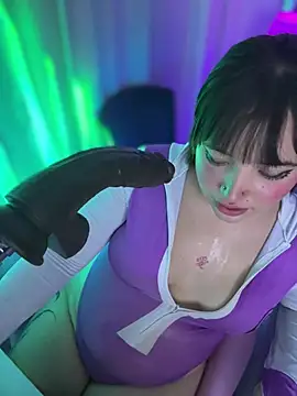hinata_dollyのライブXXXチャット
