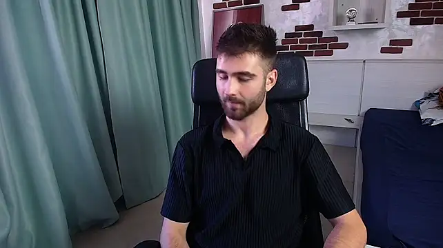 KyloEast Chat XXX live