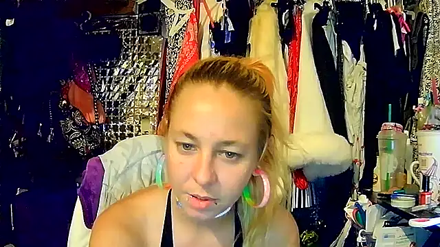 Ambionce Live XXX-Chat