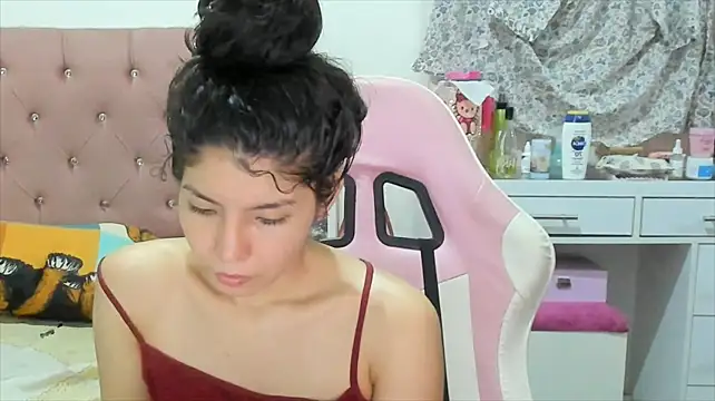 XXX chat uživo modela MyAngel777m