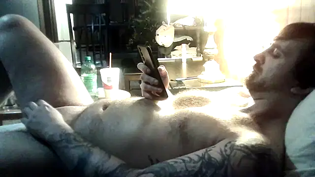 WyattL96 live XXX chat