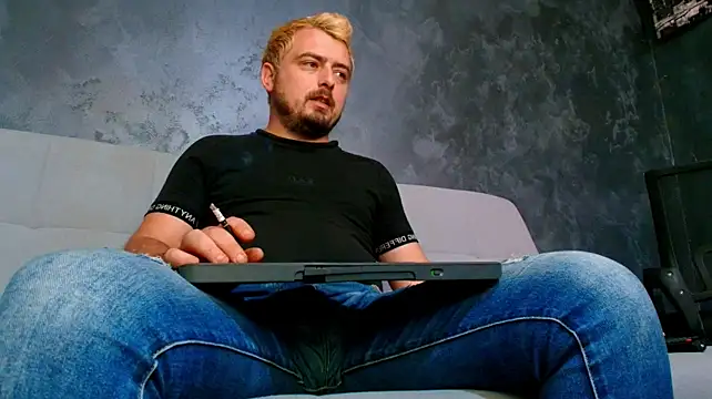 Chat XXX ao vivo de CLOUDYMarkWayne
