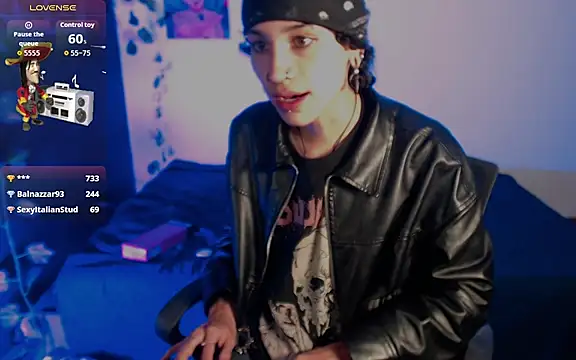 JohnnyJones_ XXX чат на живо