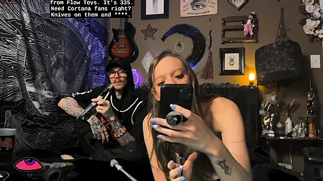 webzandkordz's Live XXX Chat