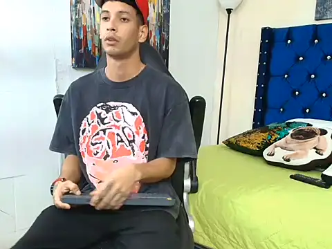 Chat XXX ao vivo de connor_launther_