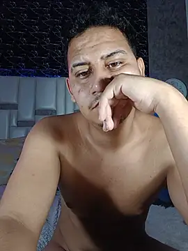 josetopboyy webcam show