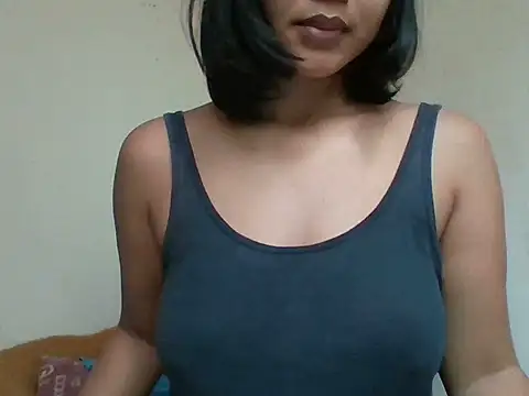 _smiling4u_ লাইভ XXX চ্যাট