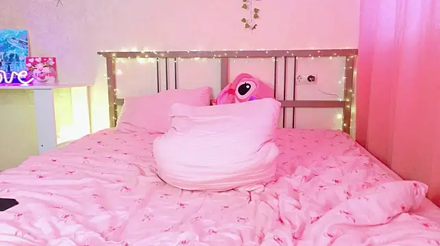 XXX chat uživo modela OnlyForYou_