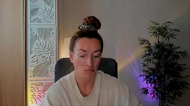RebeccaMartinez live XXX chat