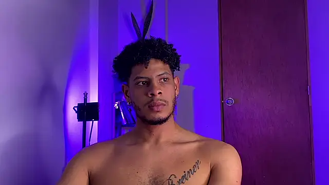 colt_addam – Live XXX-chat
